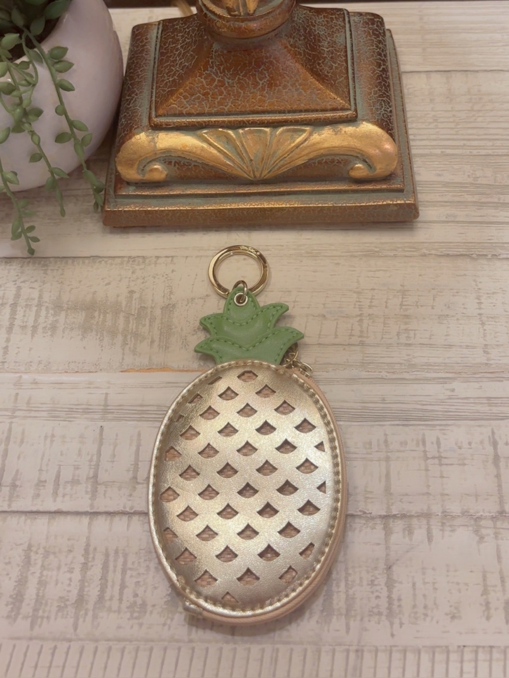 Lilly Pulitzer Gold Pineapple Keychain Card Holder with Green Top